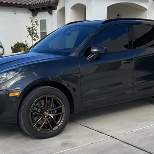 2022 Porsche Macan (Volcanic Grey)  Rims Painted by Alloy Wheels Repair  Tinting by Monarch Motorsports