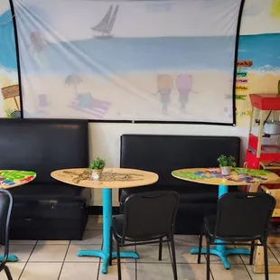 Cute decor.