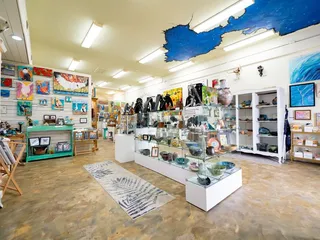 Moon Over Water Gallery & Artisan Market