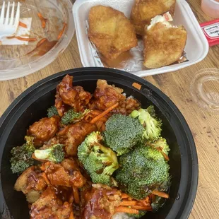 General chicken and crab Rangoons