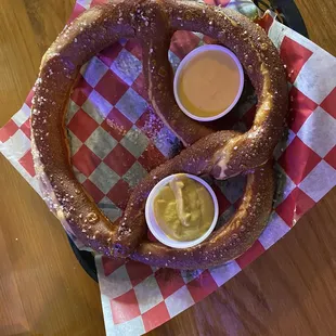 Pub pretzel