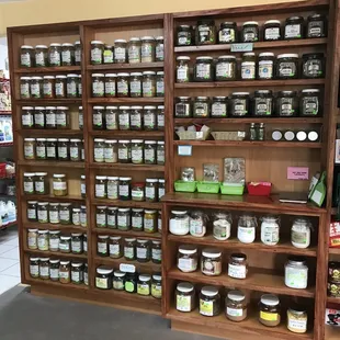 Self serve spices and tea