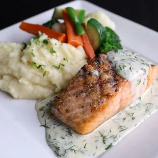 Salmon Plate