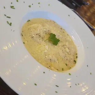 Cacio E Pepe Mezzaluna