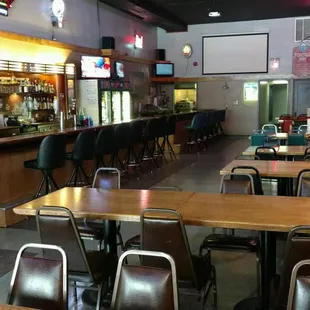 the bar and dining area