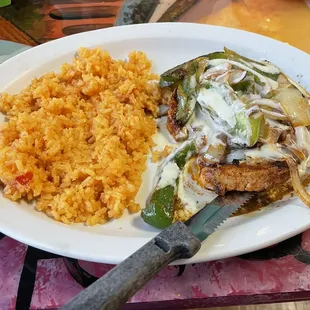 Pollo fundido- no tomatoes. Soooo juicy and fabulous