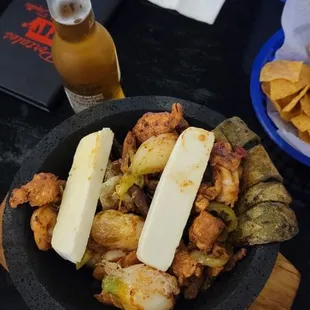 Molcajete jalisco bowl
