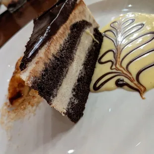 Banana ice cream cake