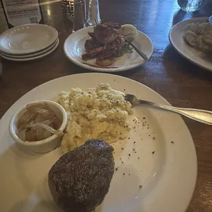 Filet Mignon 9oz, mashed potatoes, Caramelized Onions