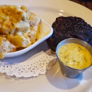 Petit filet with au gratin potatoes
