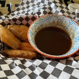 Naked Hot Wings with Honey Barbecue Sauce