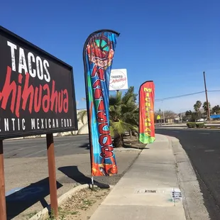 tacos chihuahua sign