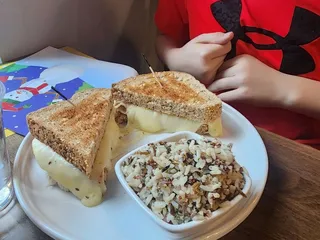 Simply Honest Cafe