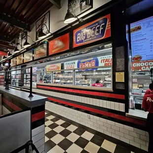 sushi and sashimi, interior