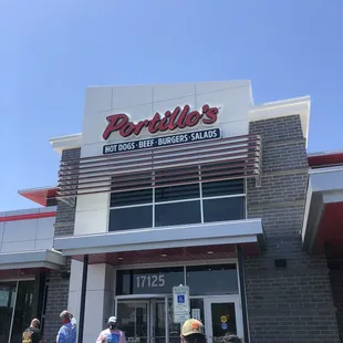 customers entering the restaurant