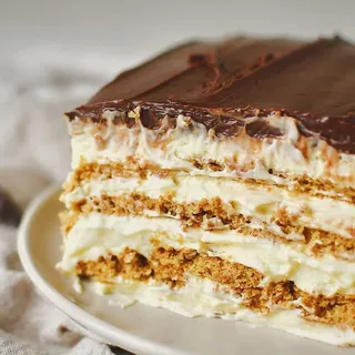 Chocolate -clair Cake