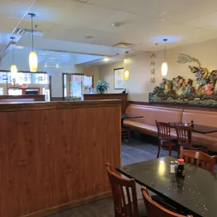 Sitting (booth and table and chairs)