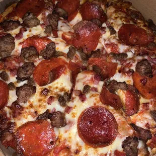 The Animal 10&quot; pizza