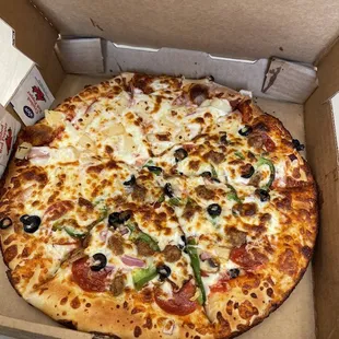 1/2 Hawaiian &amp; 1/2 supreme