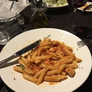 Penne caprese with an addition of chicken