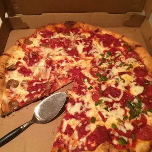 Yummmm! Italian sausage &amp; onions / pepperoni &amp; green pepper w/bit of extra sauce.