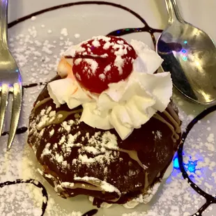 Almond flavored Tartufo