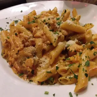 Salmon penne