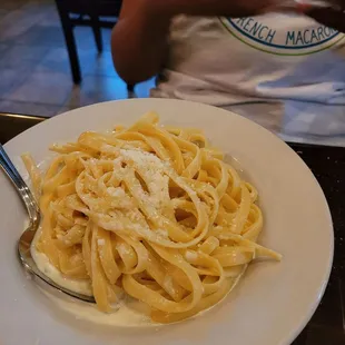 Fettuccine Alfredo