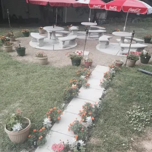 A nice, little outside eating area.