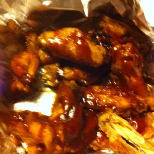BBQ chicken wings dry and much sauce