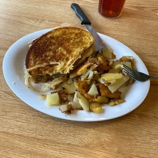 Patty melt and home fries