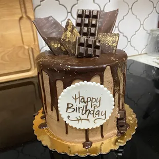 6 in Cookies and cream cake
