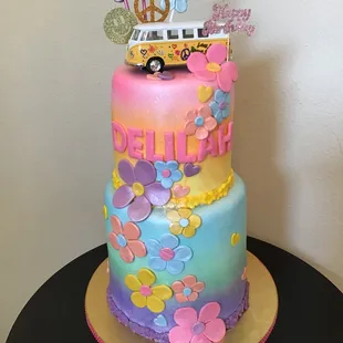 Peace/love/Daisies cake
