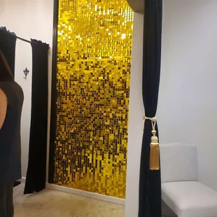 Dressing Room/Sassy Backdrop Area.