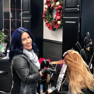 Sarah C. This holiday season! @hairshegoees @poshsalon.stockton