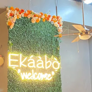 Cute entryway!