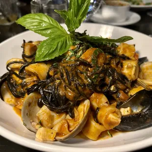 Black Linguini Pescator