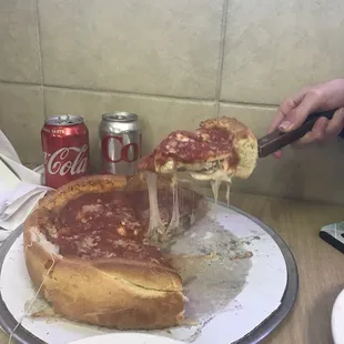 Special Deep Dish - Small Size. Fed 4 people!