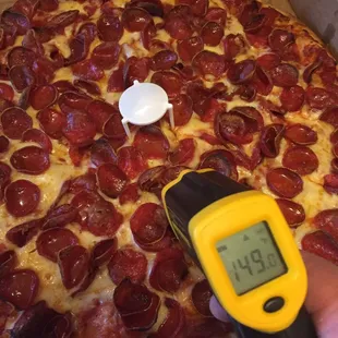 25min ride inside my pizza bag and it&apos;s still very hot and delicious.  #UpCloseSavor XP