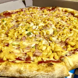 Bac'n Mac Pizza
 16"