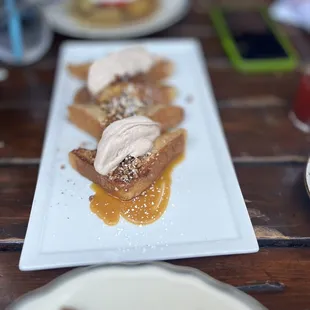 Pecan pie French toast