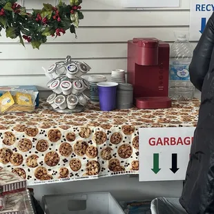 Free coffee. Nice touch touch