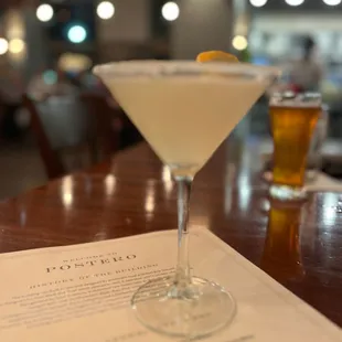 Lemon drop martini and local IPA, both fantastic with great atmosphere, service and delicious meals!