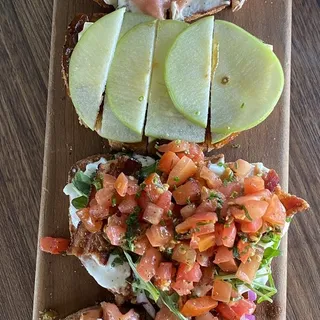 Bruschetta Platter (serves 4-6)