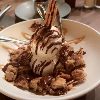 SALTED CARAMEL SUNDAE