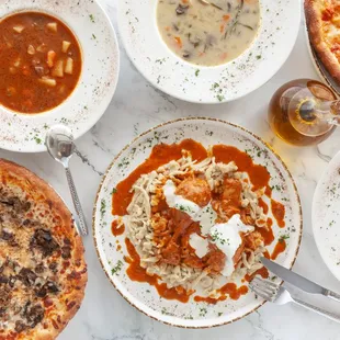 The table is set! Jó étvágyat kívánunk! Buon apetito!