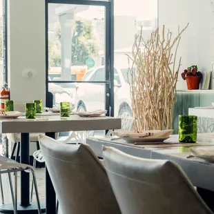 When you look at the door at Posto 896 Italian and Hungarian Cuisine