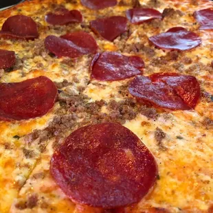 Posto 's Meat Lover Special