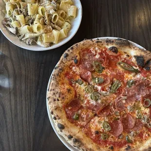 Rigatoni &amp; spicy meat lovers