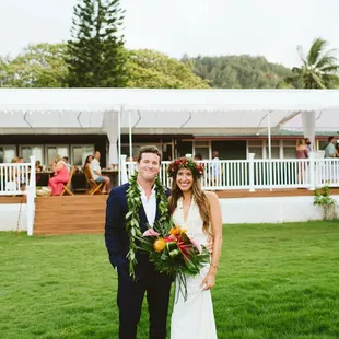 Bouquet, haku, maile lei and four strand pikake